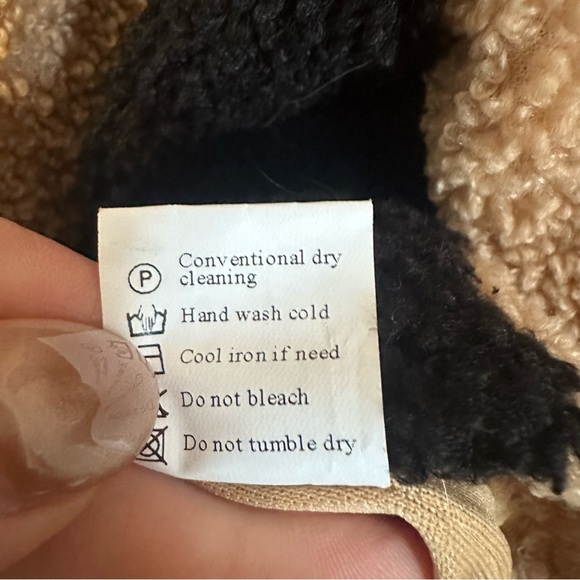 Colorblock Checkered Sherpa Shacket - Picture 10 of 14